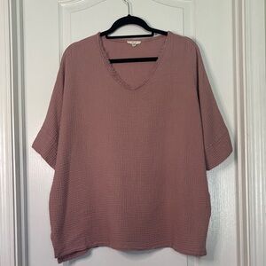 easel Relaxed V-Neck Gauze Tunic in Mauve